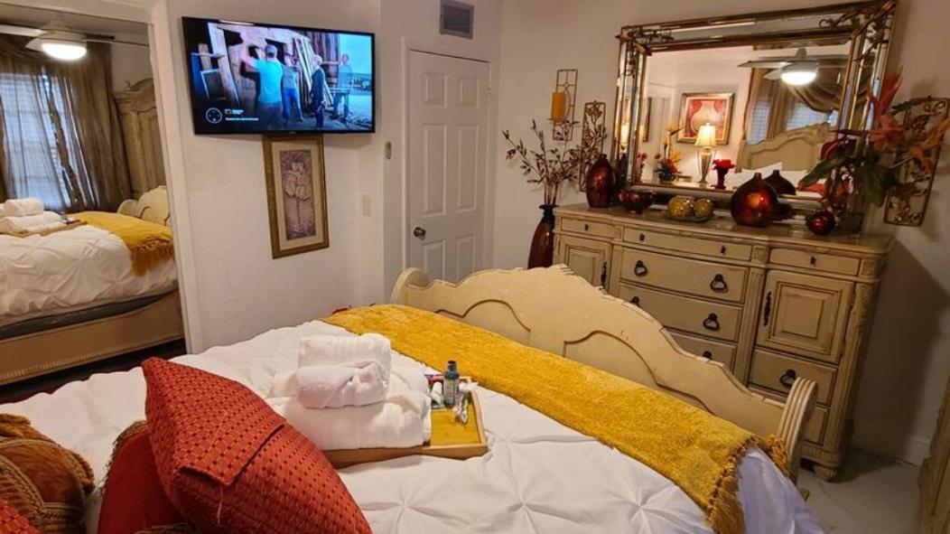 Palm Springs 3-Bedroom 2-Bath 5 Miles To The Beach เลกเวิร์ท ภายนอก รูปภาพ