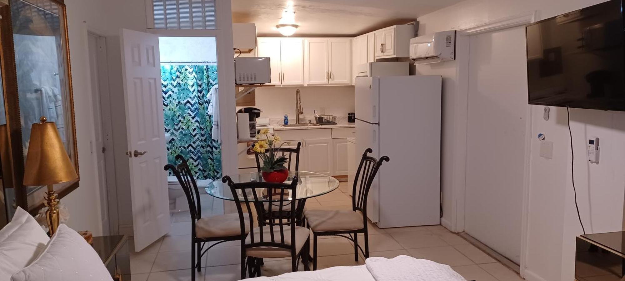 Palm Springs 3-Bedroom 2-Bath 5 Miles To The Beach เลกเวิร์ท ห้อง รูปภาพ